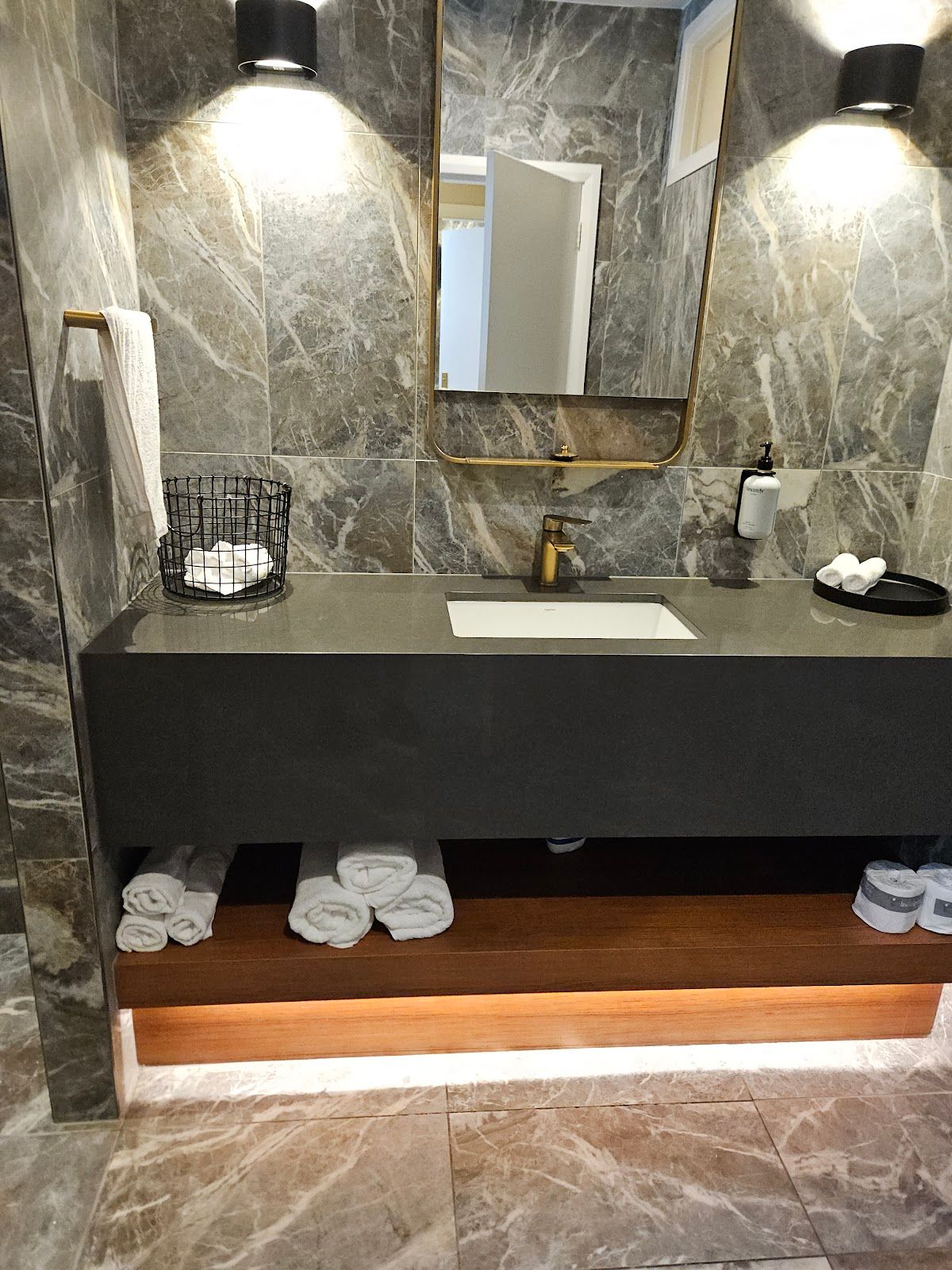 Hotel Gosford thumbnail 4