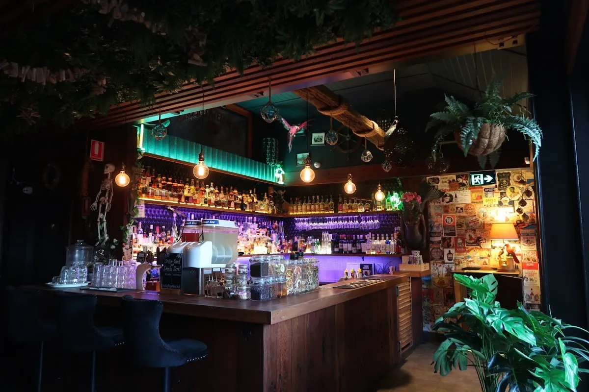 The Cauliflower Hotel - Bar image