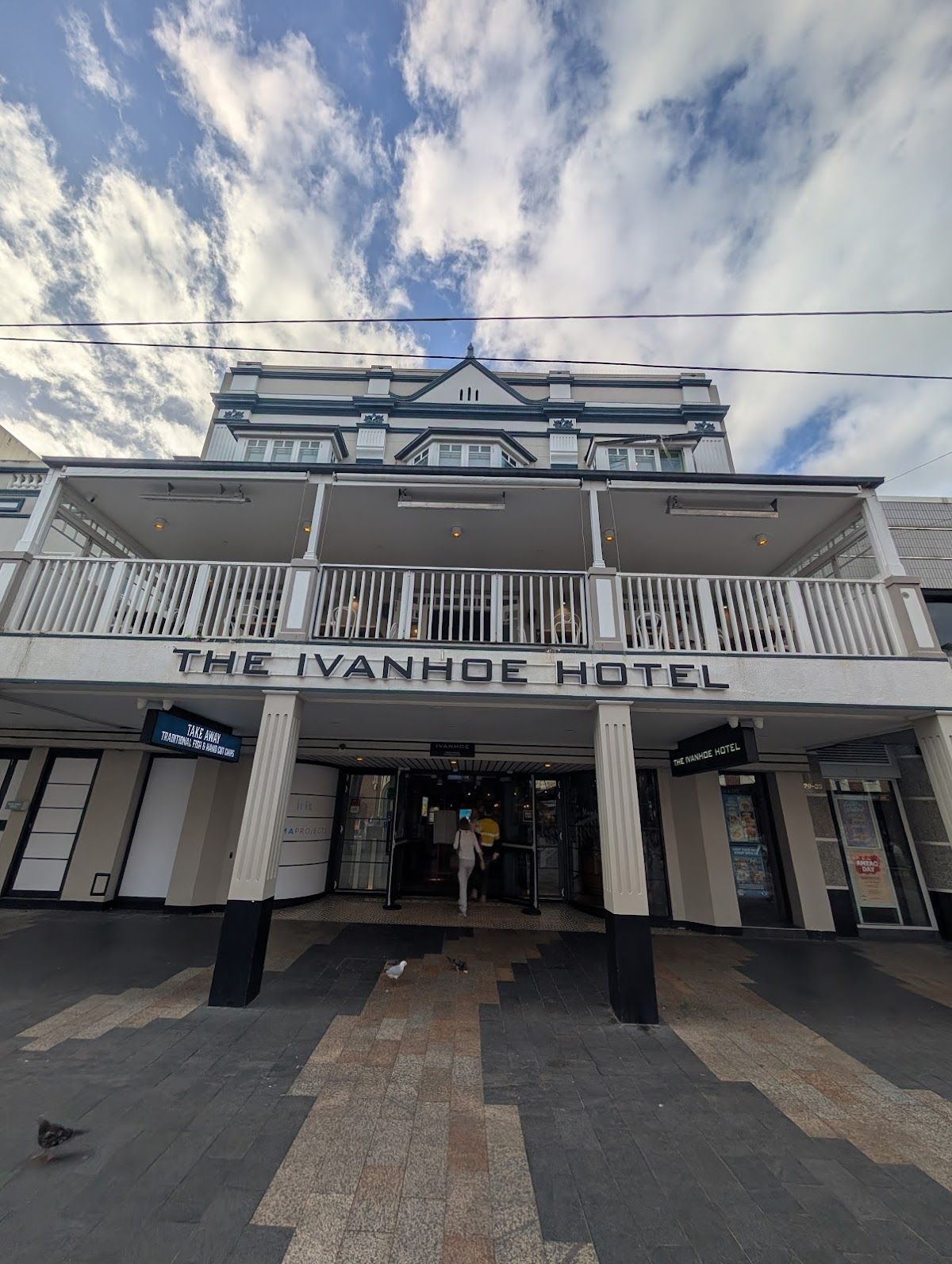 Ivanhoe Hotel Manly thumbnail 5