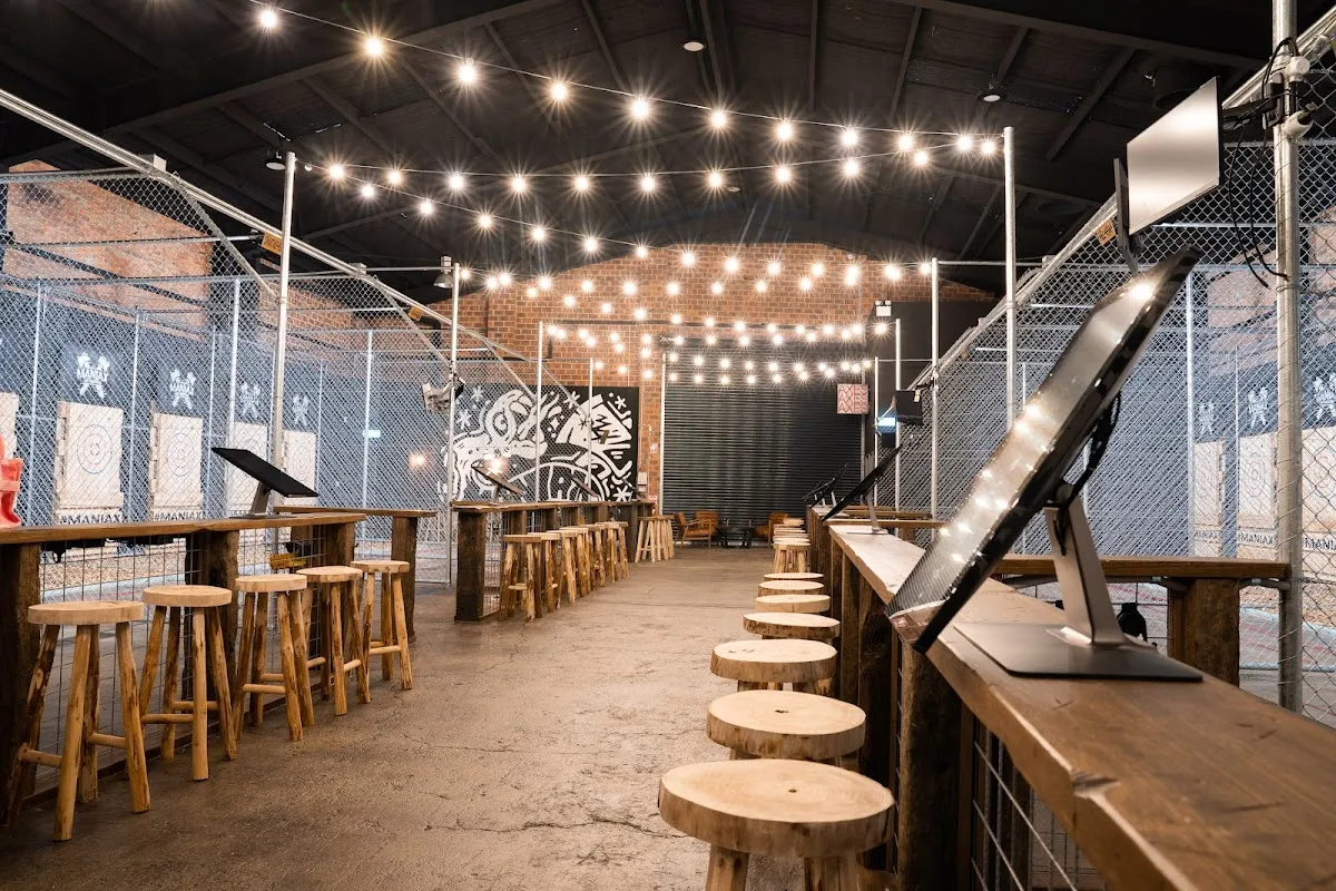 MANIAX Axe Throwing - SYDNEY INNER WEST - Bar image