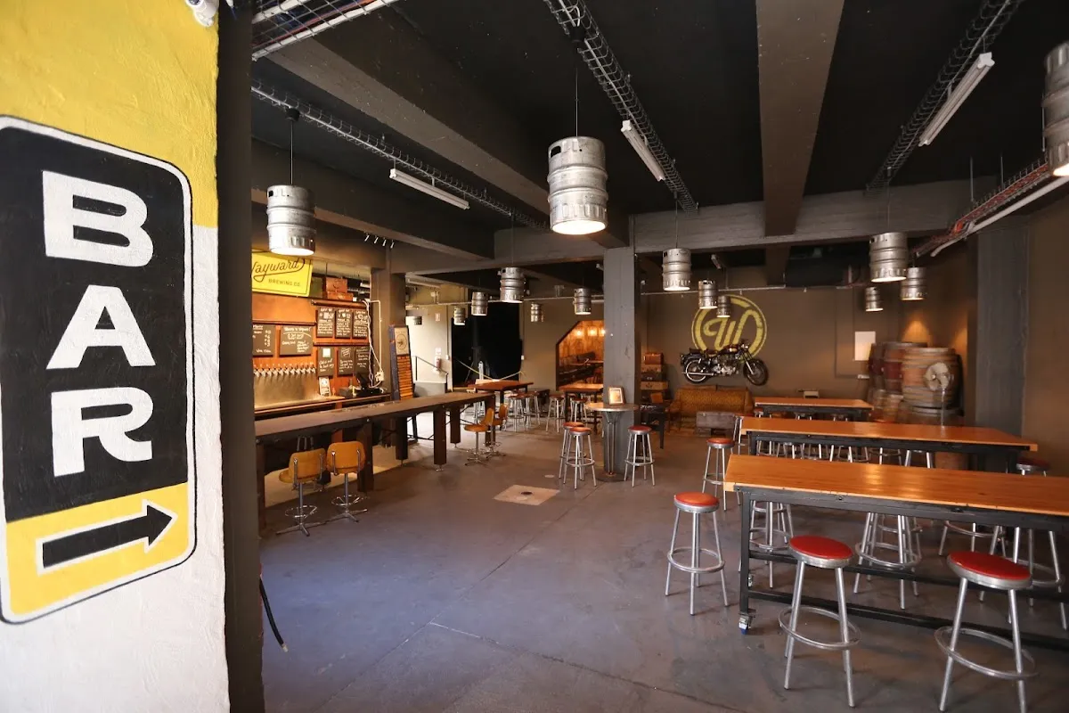 Wayward Brewing Co. - Bar image