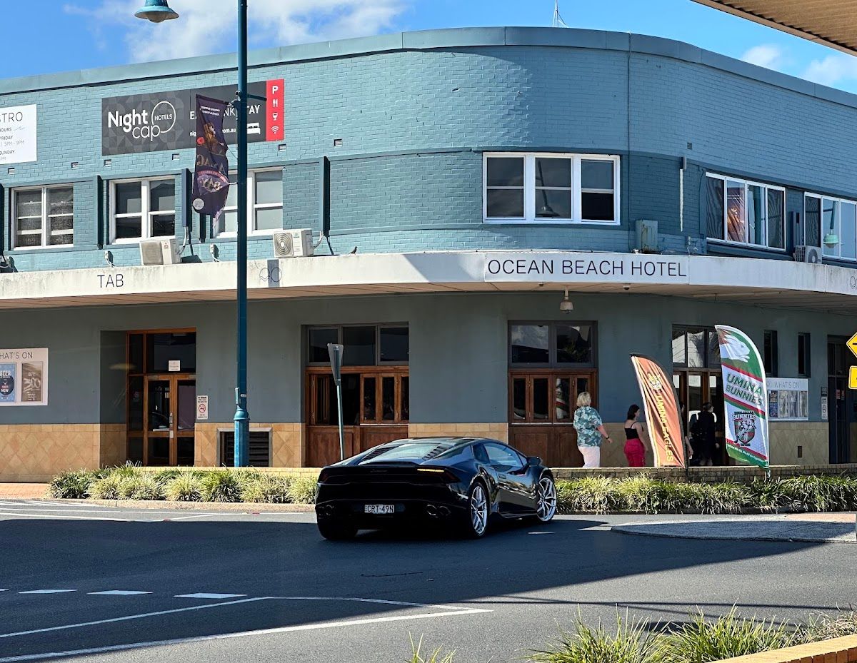 Ocean Beach Hotel thumbnail 3