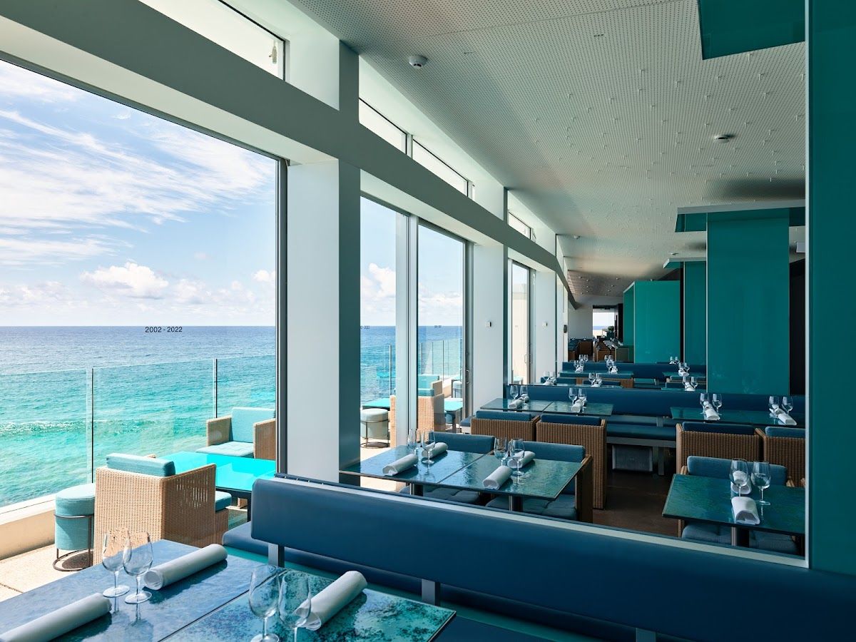 Icebergs Dining Room and Bar thumbnail 3