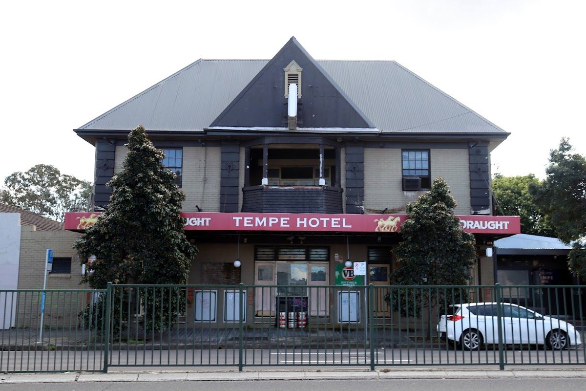 Tempe Hotel - Pub, Restaurant & Accommodation thumbnail 7