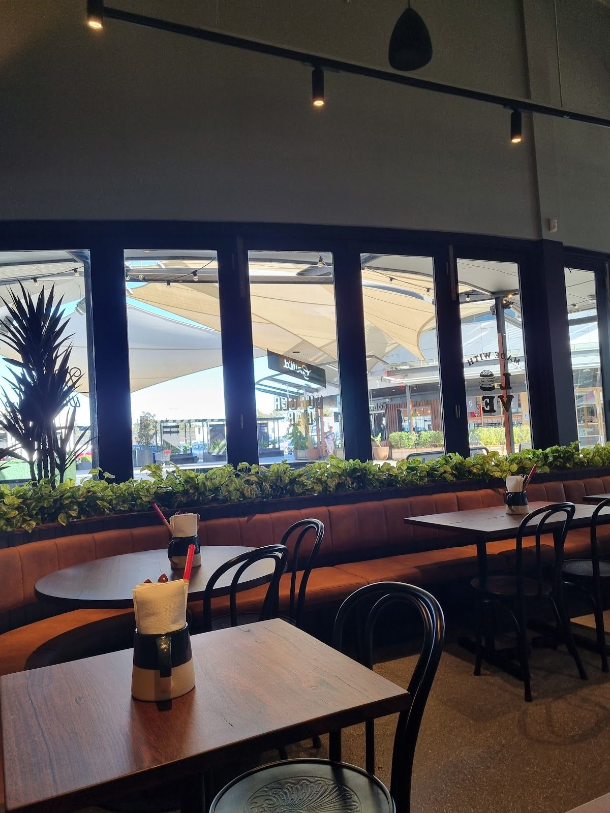 Grill'd Burgers - Blacktown thumbnail 3