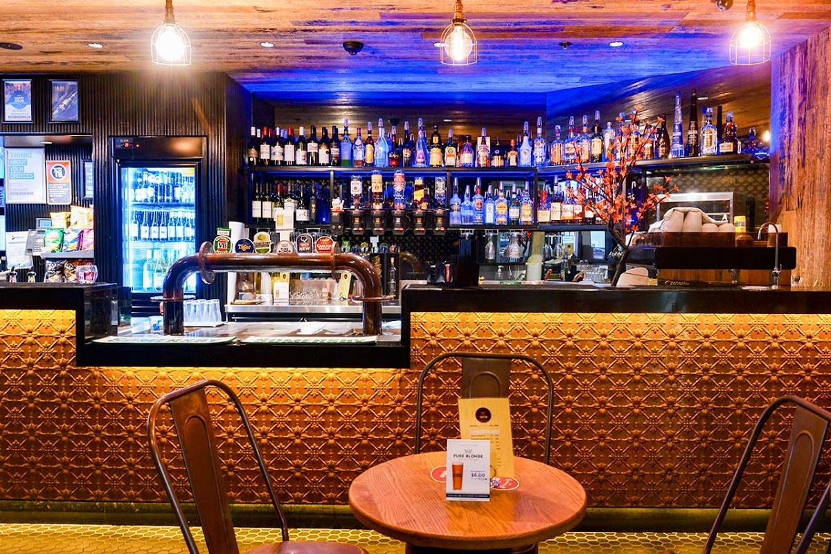 Market City Tavern thumbnail 3
