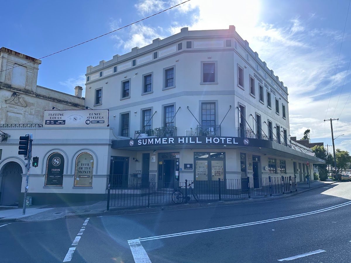 Summer Hill Hotel thumbnail 3