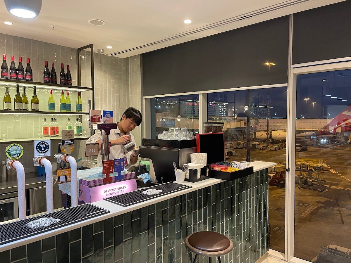 Plaza Premium Lounge (International Departures, Terminal 1) thumbnail 5