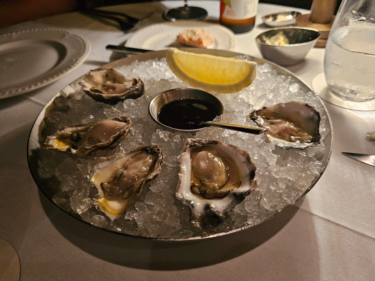 The Cut Bar & Grill thumbnail 8