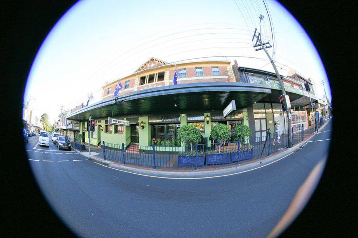 Bridgeview Hotel thumbnail 3