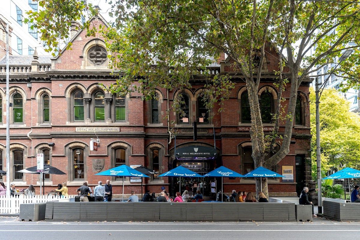 Royal Melbourne Hotel thumbnail 4