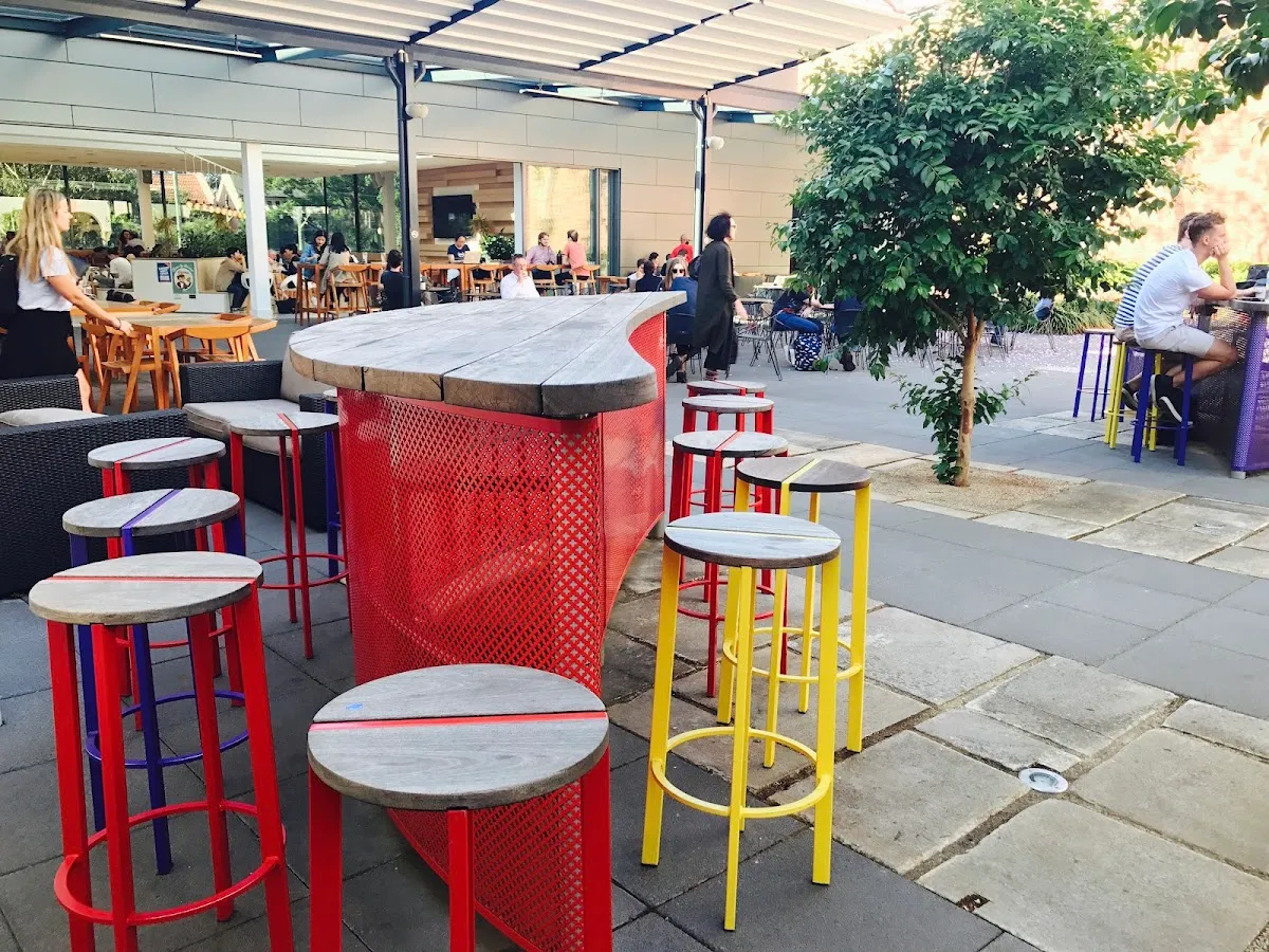 Courtyard Restaurant & Bar - Bar image