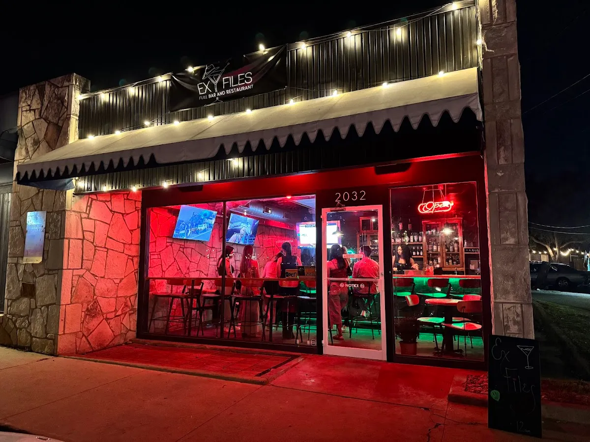 EX FILES - Bar image
