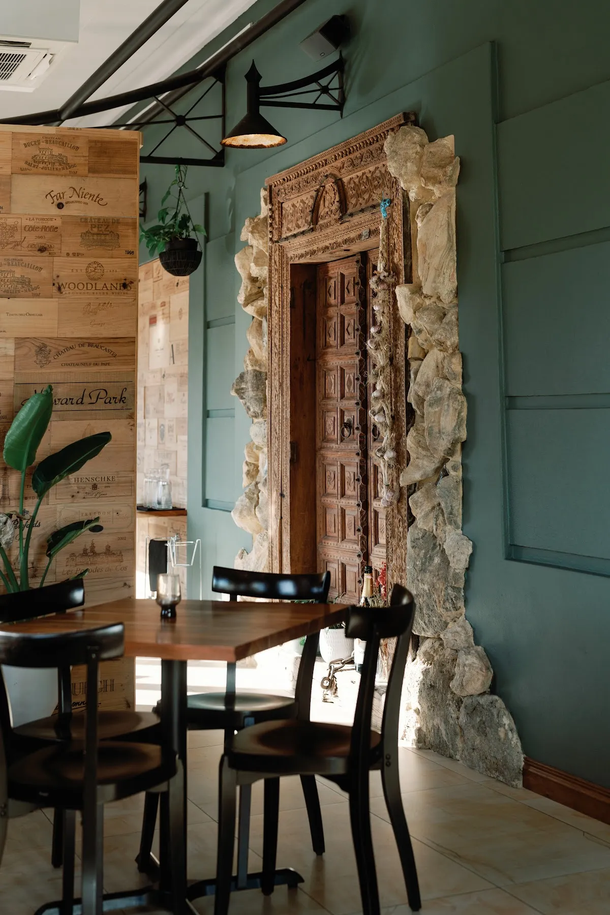 Una Més - Bar image
