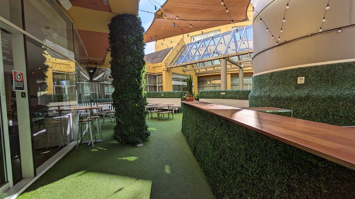 Sirocco Restaurant & Bar thumbnail 10