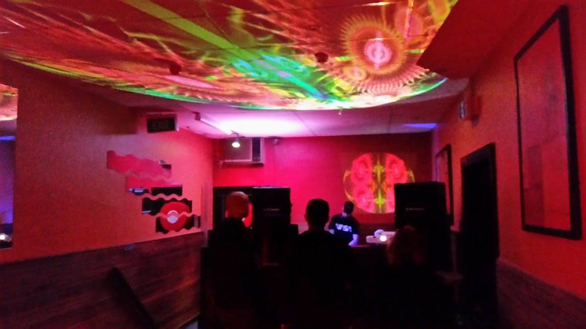 Kalyx Lounge Bar & Club thumbnail 5