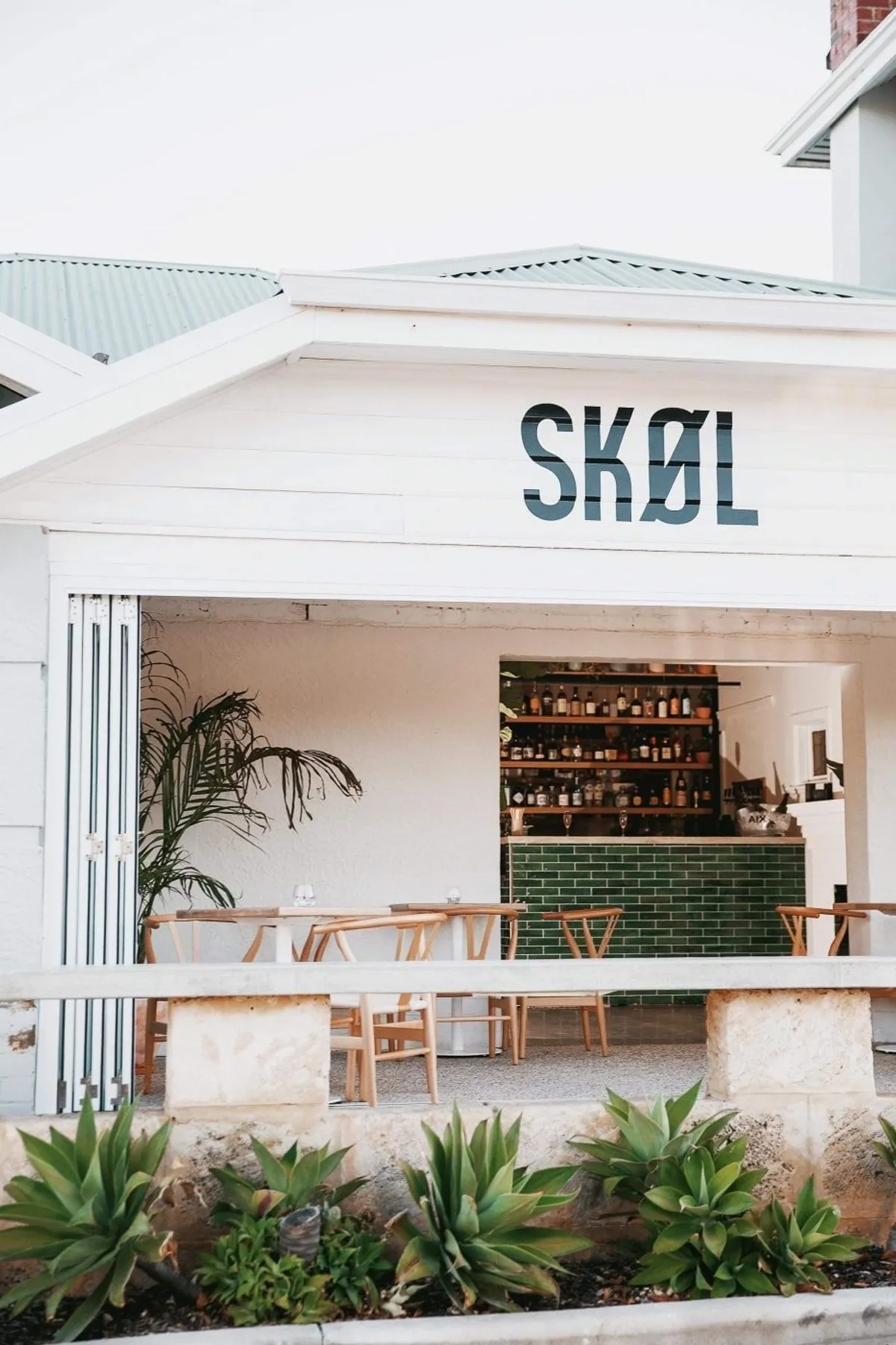 SKØL - Bar image