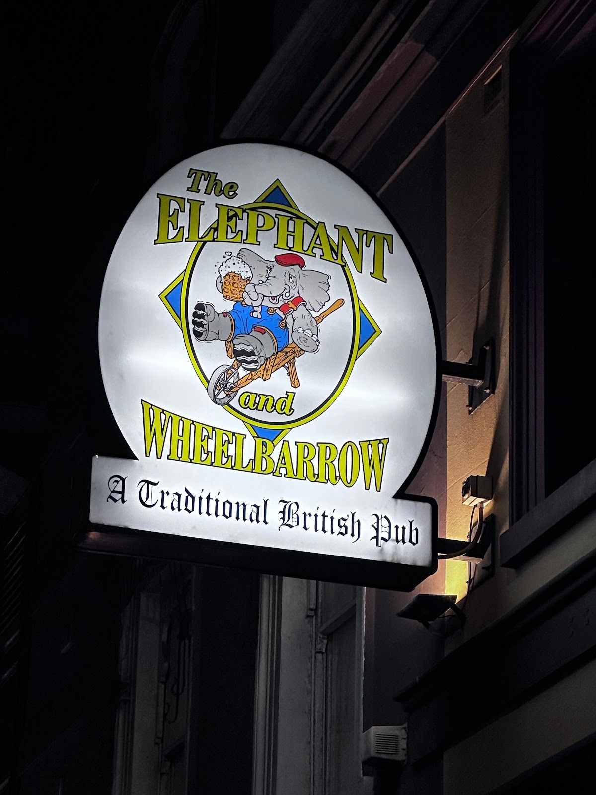 The Elephant & Wheelbarrow thumbnail 7