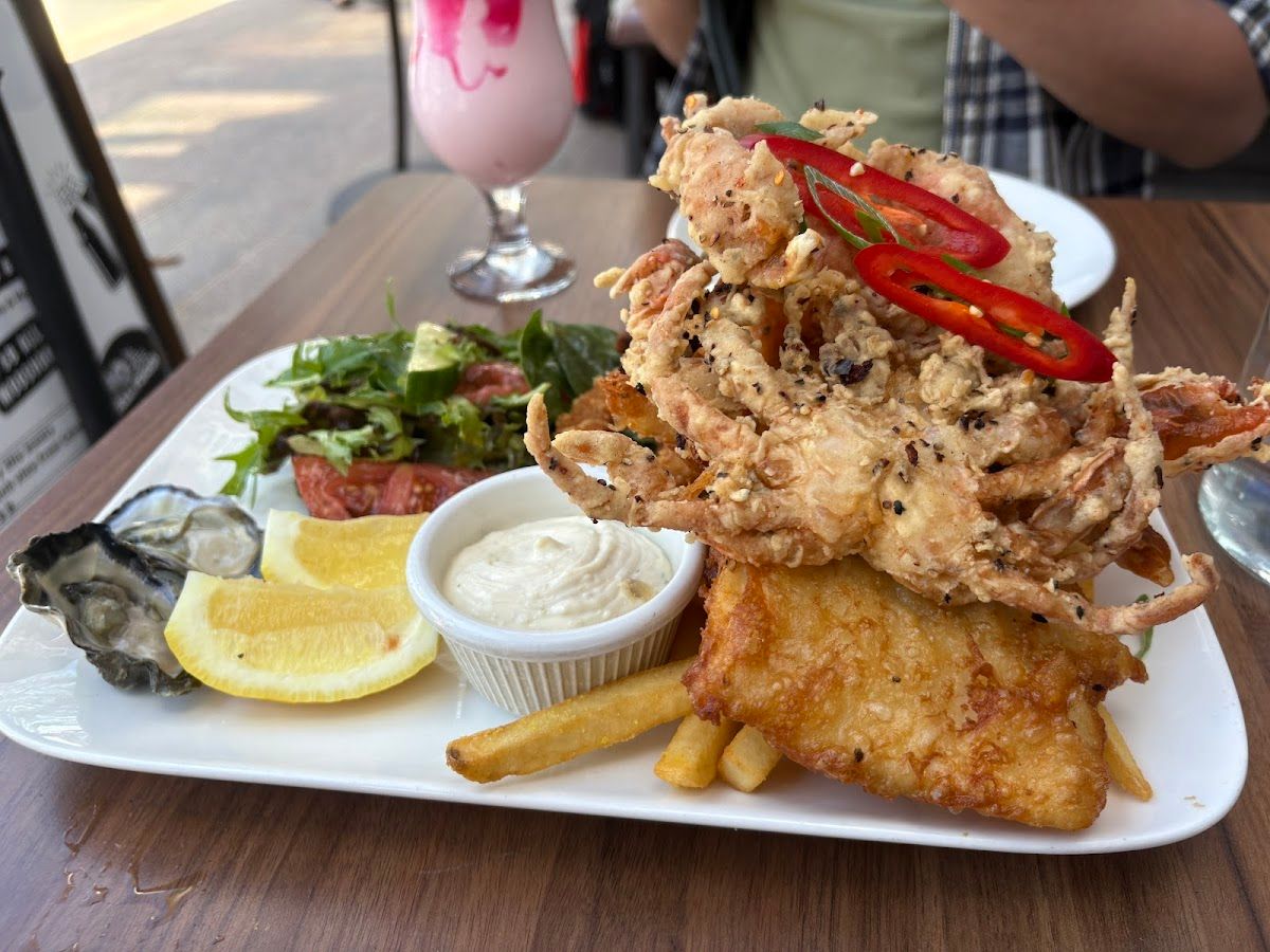 Fins & Ribs Manly thumbnail 3