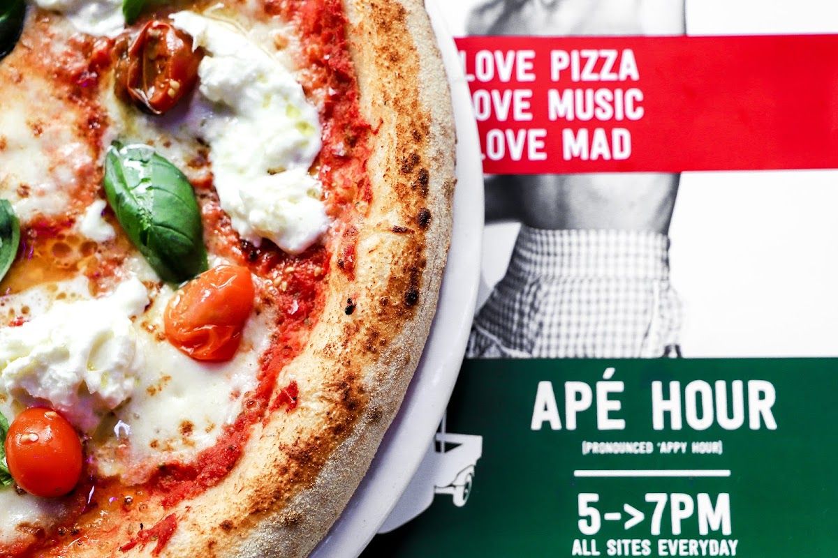 Mad Pizza E Bar Potts Point Pronto thumbnail 2