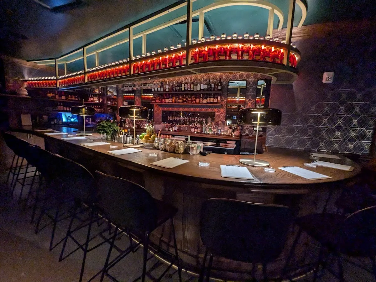 Bruno - Bar image