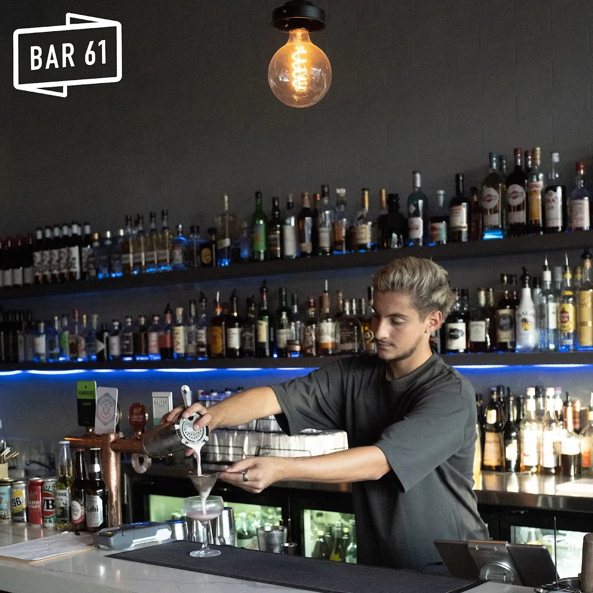 Bar 61 - Bar image