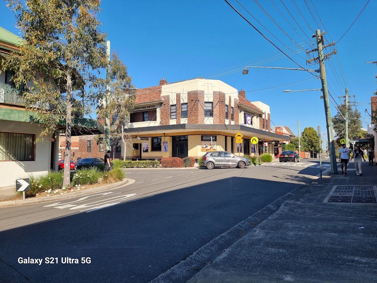 Henson Park Hotel thumbnail 4