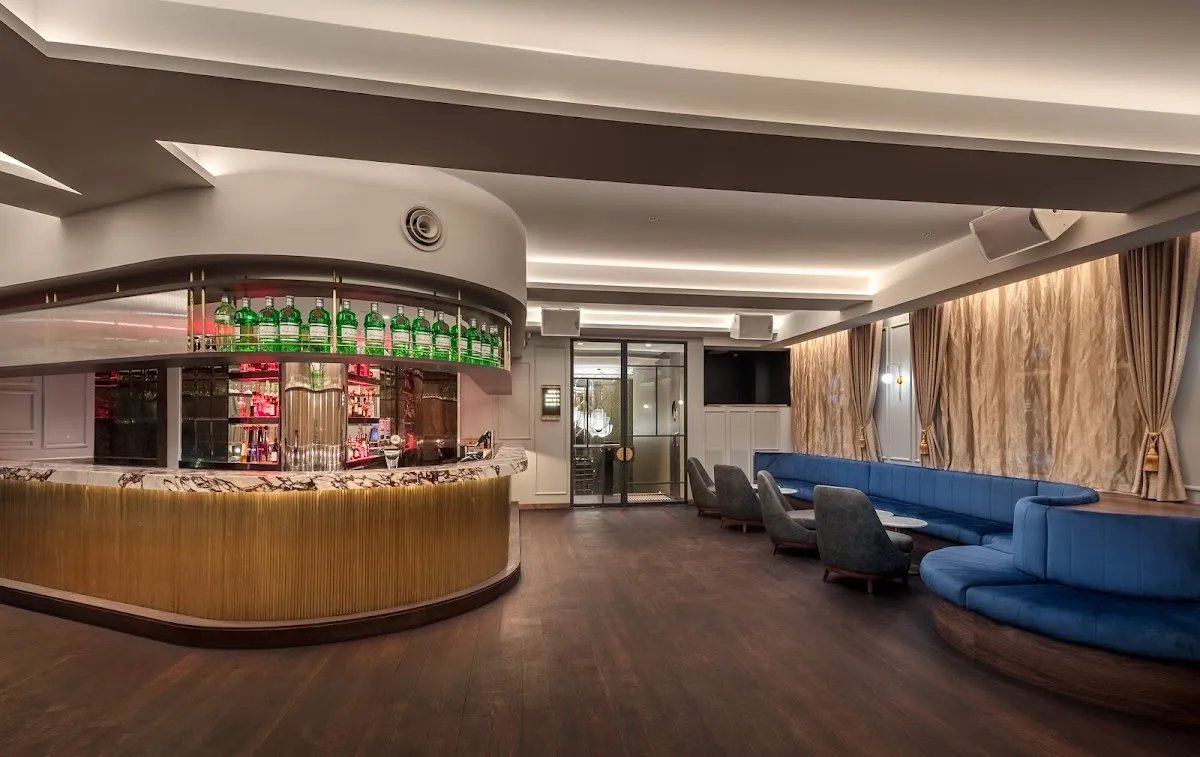 Featured image for Colombian Hotel