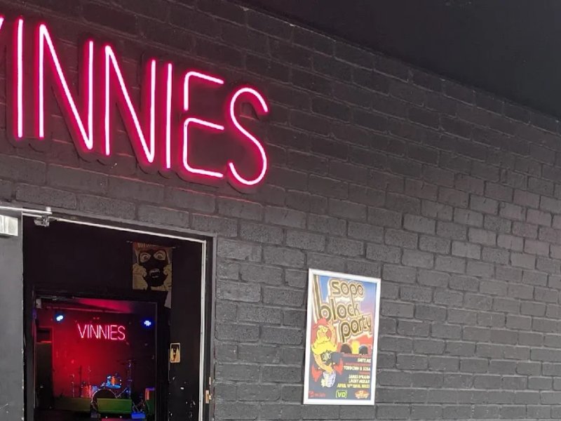 VINNIES DIVE BAR photo 1