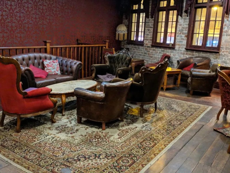 Defectors Bar photo 1