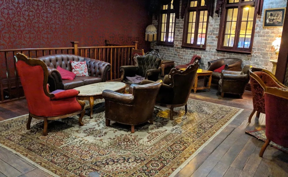Featured image for Defectors Bar