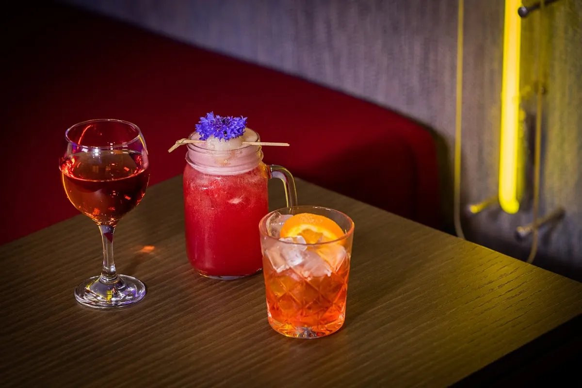 Featured image for Hydrate Bar