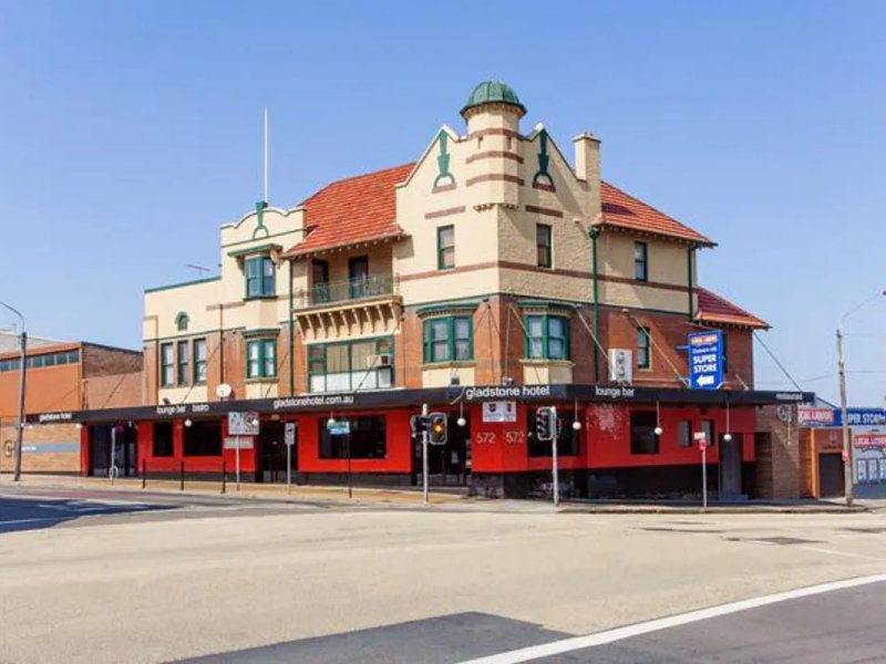 Gladstone Hotel photo 1