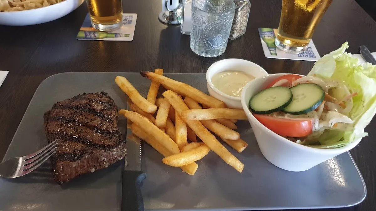 Featured image for The Crown Sports Bar