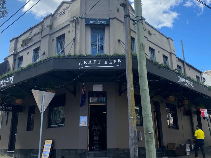 Royal Albert Hotel photo 1