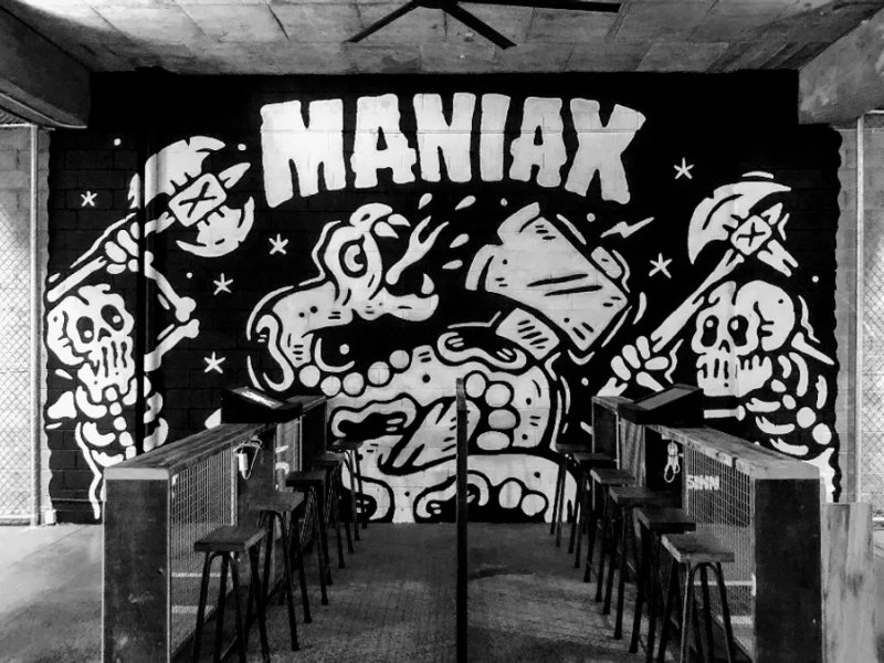 MANIAX Axe Throwing - ABBOTSFORD photo 1