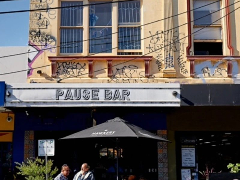 Pause Bar photo 1