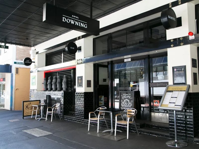 Hotel Downing photo 1
