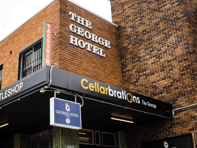 George Hotel Waterloo photo 1