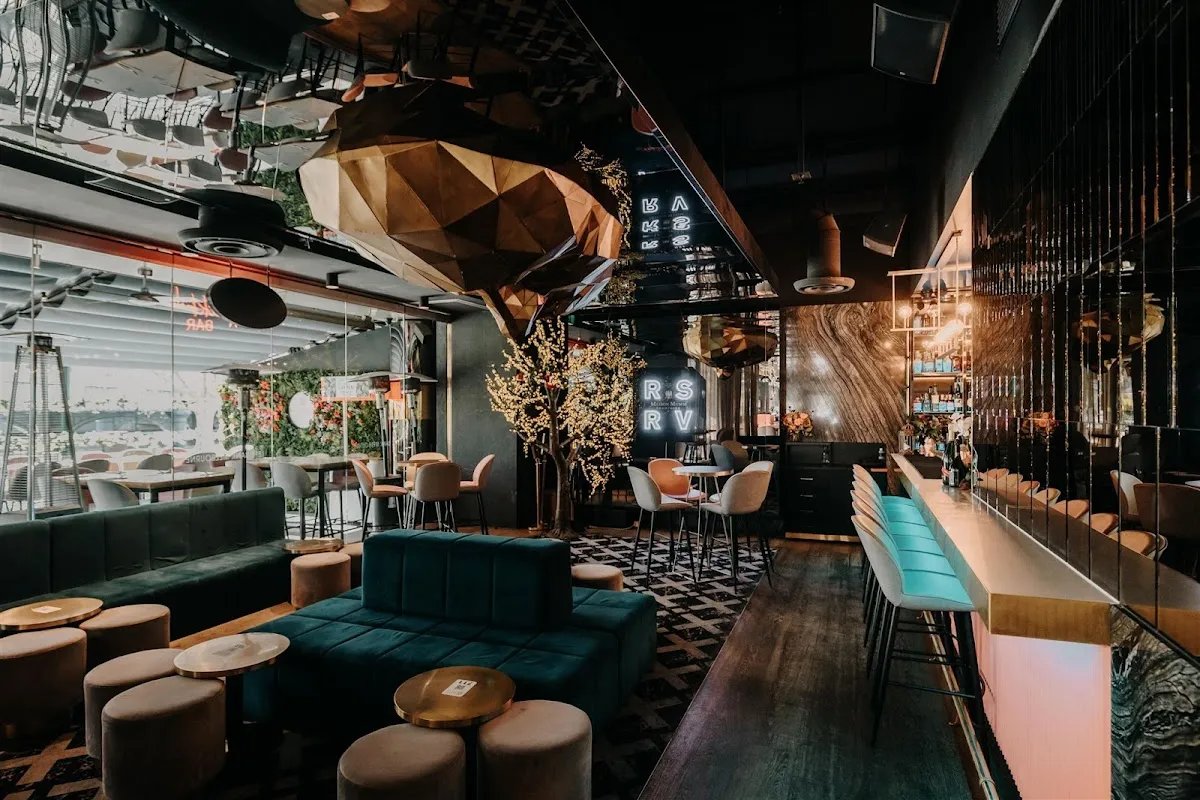 Featured image for Left Bank Melbourne Restaurant & Cocktail Bar