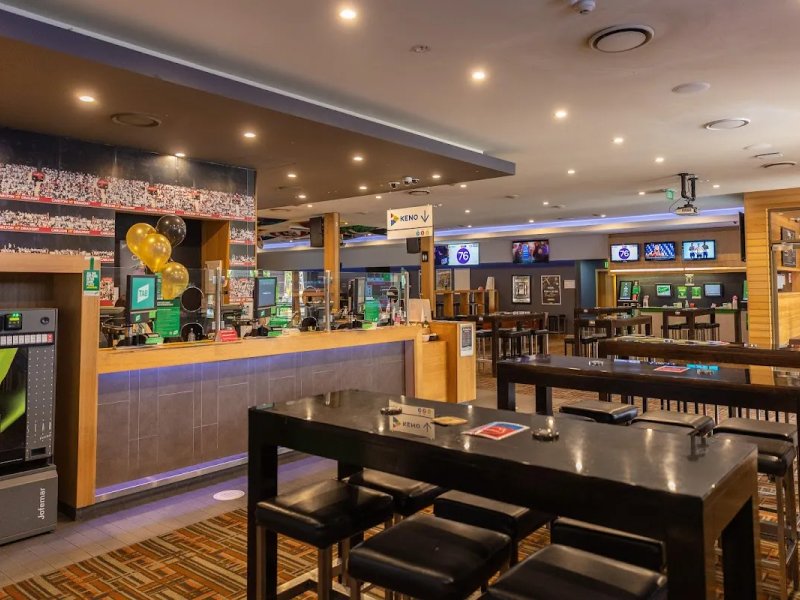 Mermaid Waters Hotel photo 1