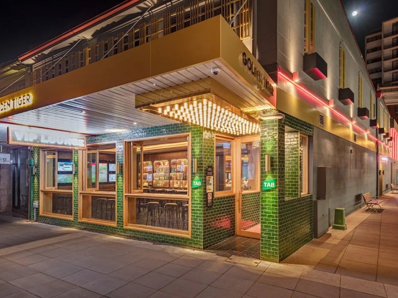 Golden Tiger Hotel photo 1