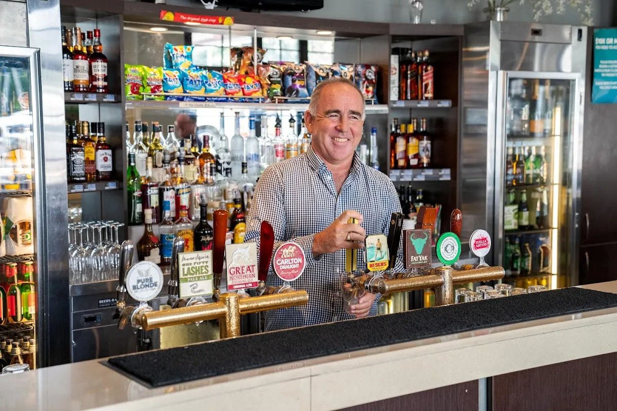 Featured image for Moore Park View Hotel