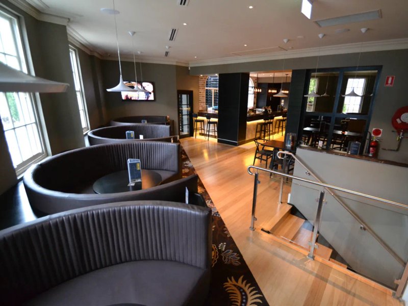 Bank Tavern photo 1