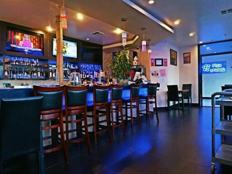 E PLUS STUDIO Karaoke & Asian Bistro photo 1