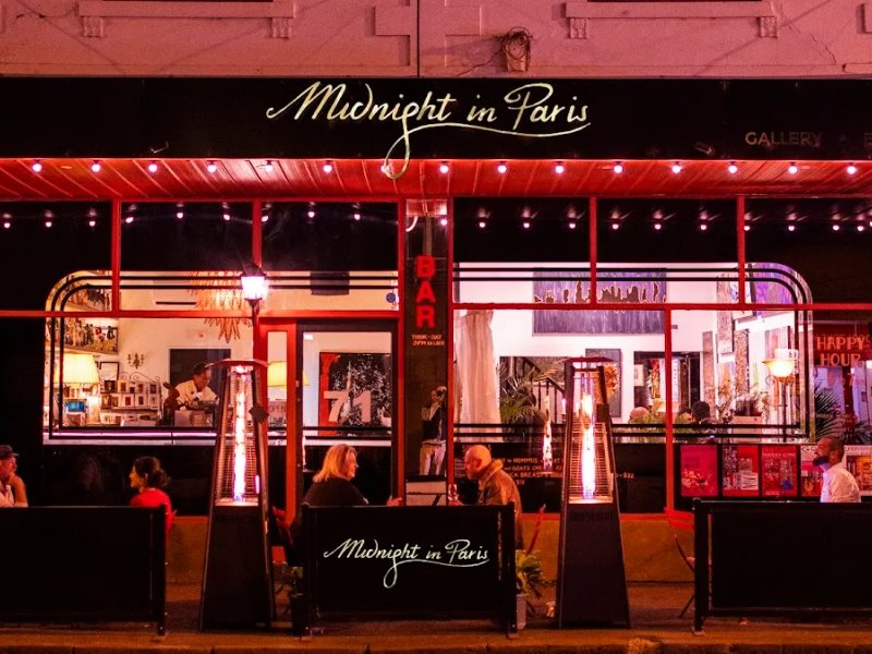 Midnight in Paris photo 1