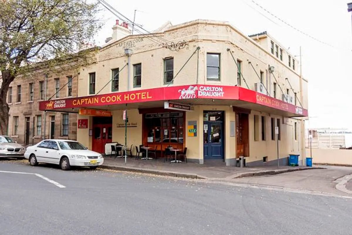 Featured image for Captain Cook Hotel
