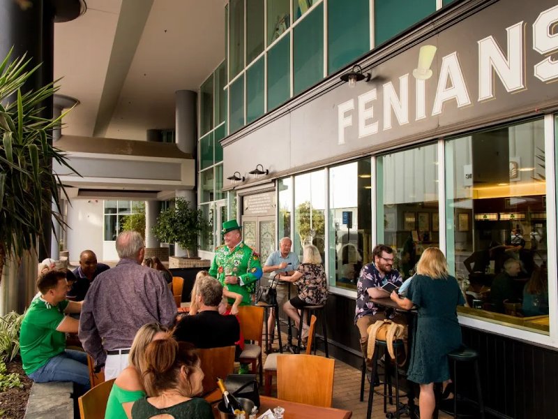 Fenians Irish Pub photo 1