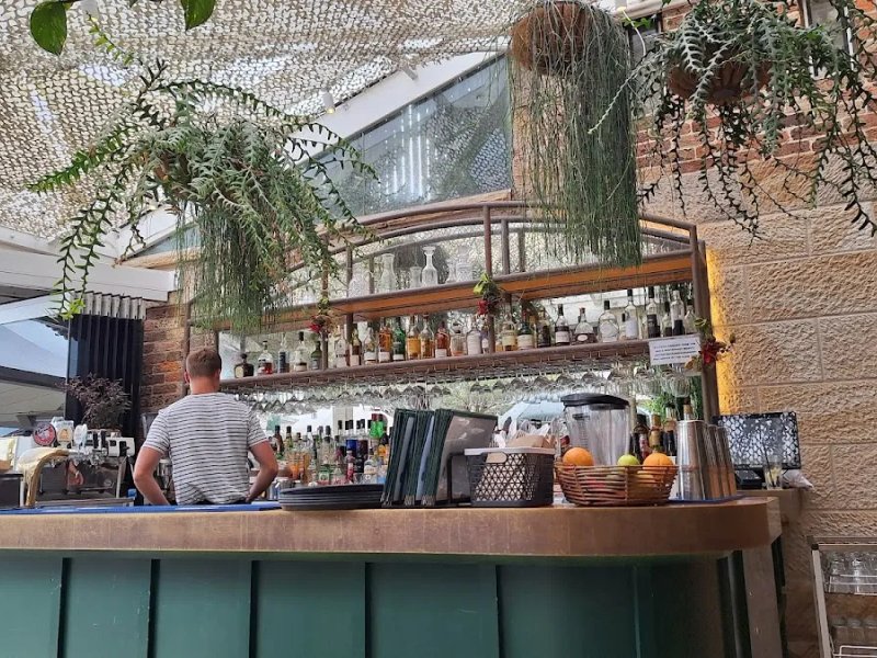Doyles Garden Bar photo 1