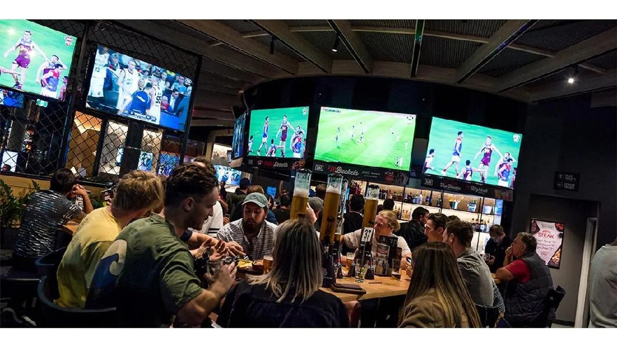 Featured image for The Sporting Globe Bar & Grill Belmont